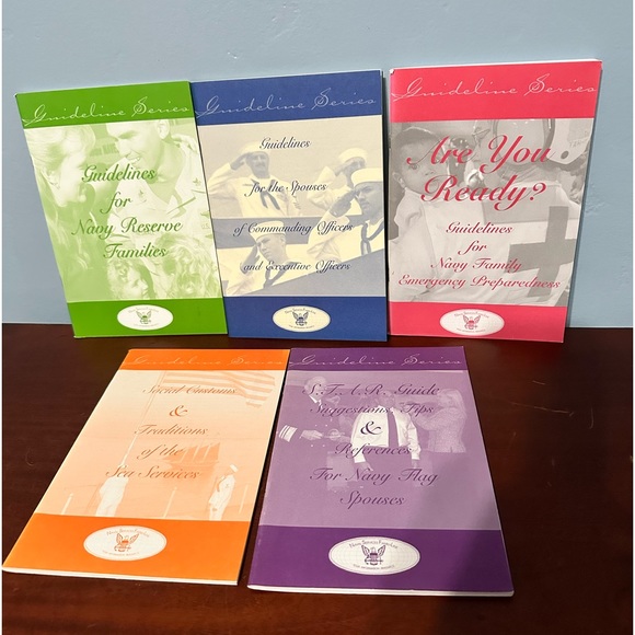 Lot of 5 Navy Naval Services Recruitment Booklets Guidelines 2006 2007 2008 - Picture 1 of 12